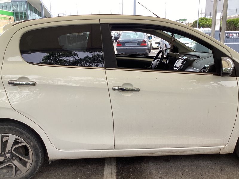 Peugeot 108 1.2 VTi Allure 2016 – снимка 10