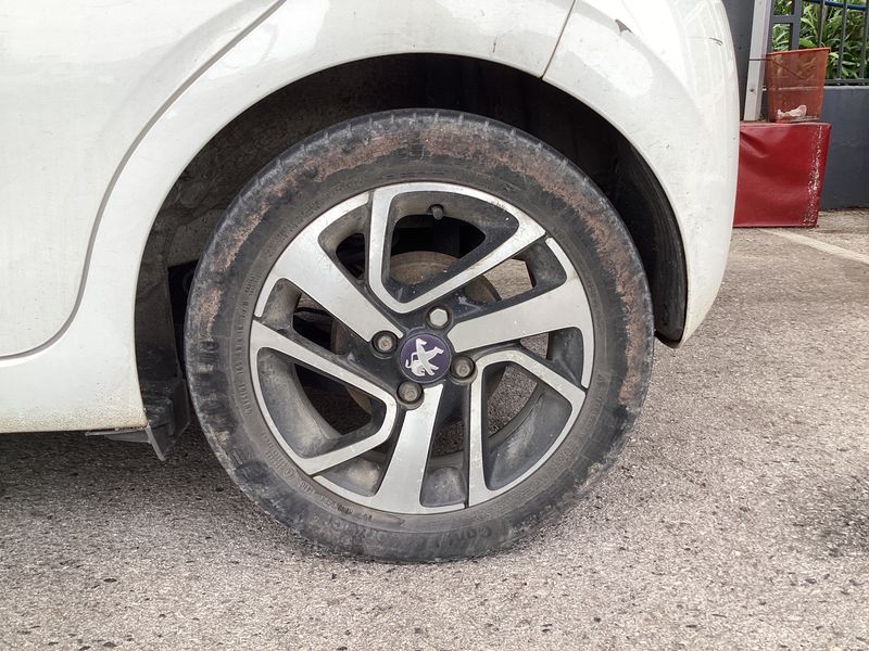 Peugeot 108 1.2 VTi Allure 2016 – снимка 5