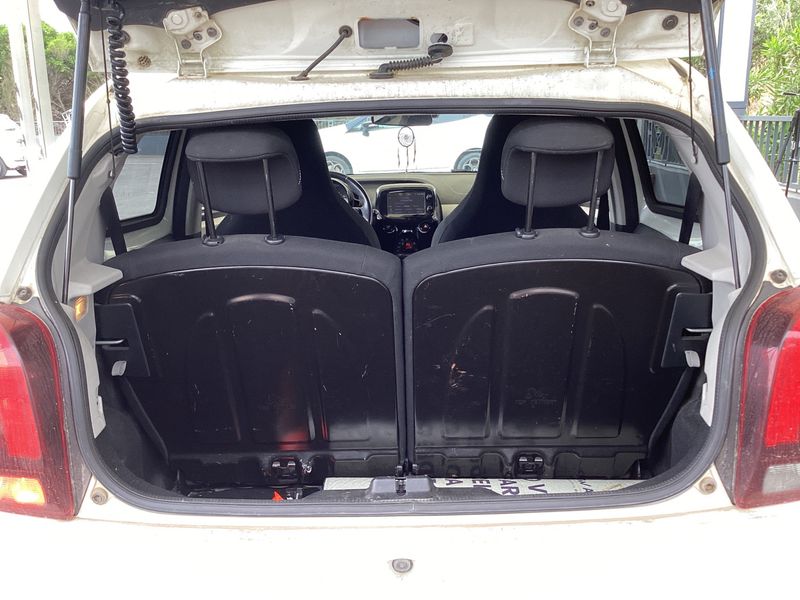 Peugeot 108 1.2 VTi Allure 2016 – снимка 15