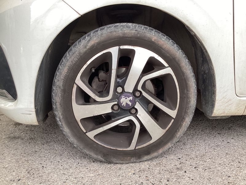 Peugeot 108 1.2 VTi Allure 2016 – снимка 3