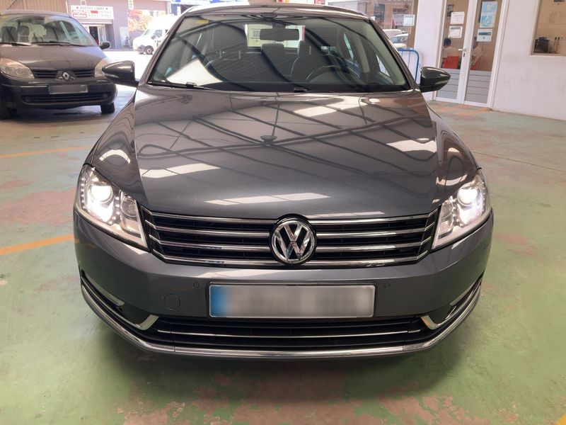 Volkswagen Passat 2.0 TDI Highline BlueMotion Tech 2011 – снимка 9
