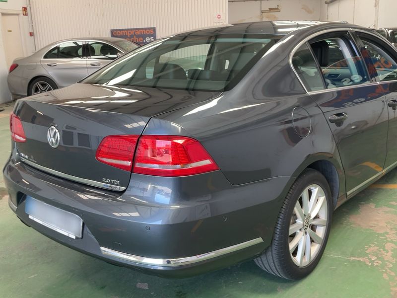 Volkswagen Passat 2.0 TDI Highline BlueMotion Tech 2011 – снимка 6