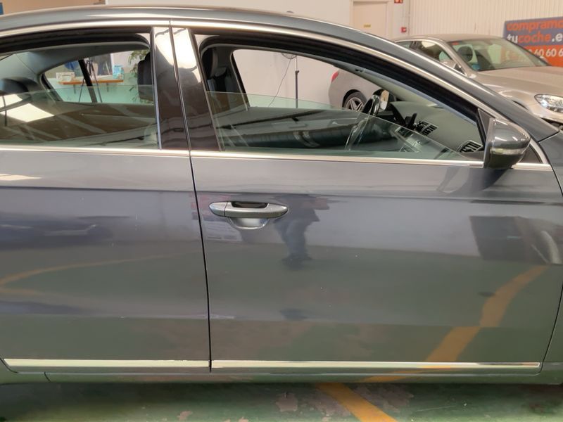 Volkswagen Passat 2.0 TDI Highline BlueMotion Tech 2011 – снимка 7