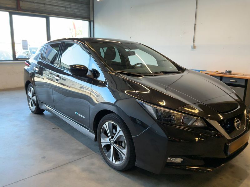 Nissan Leaf electric drive 110 kW N-Connecta 2018 – снимка 12