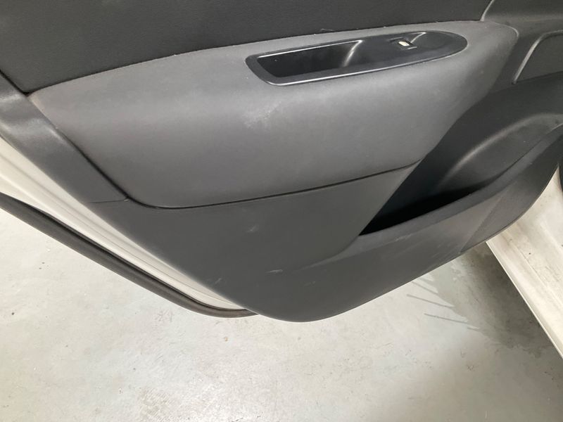 Citroen C4 1.6 Blue-HDi Millenium Business 2017 – снимка 33