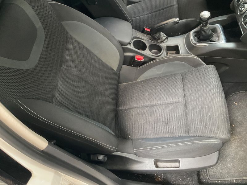 Citroen C4 1.6 Blue-HDi Millenium Business 2017 – снимка 36