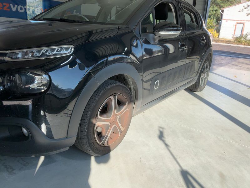 Citroen C3 1.2 PureTech Shine 2017 – снимка 2
