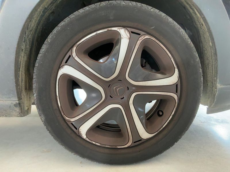 Citroen C3 1.2 PureTech Shine 2017 – снимка 11