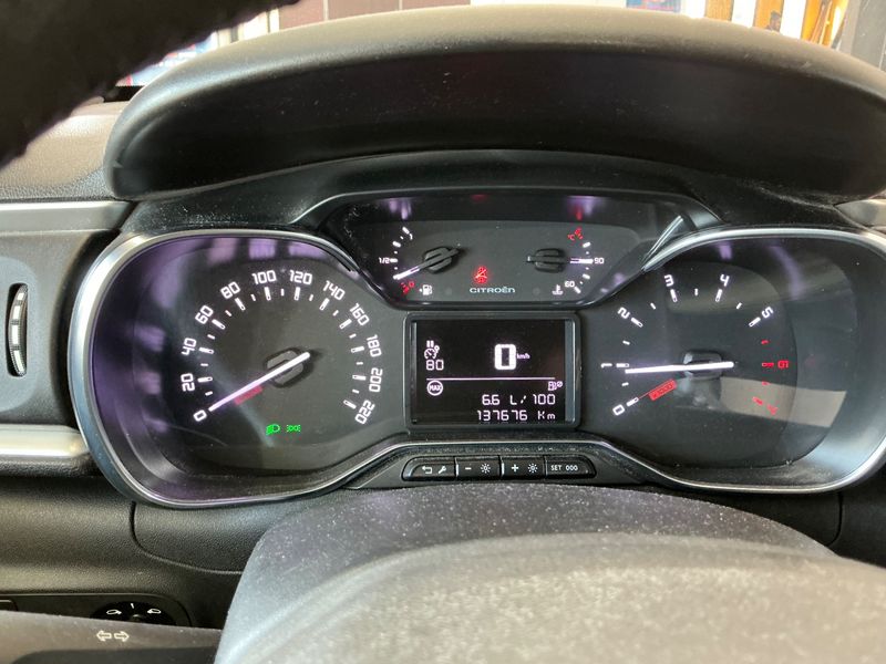 Citroen C3 1.2 PureTech Shine 2017 – снимка 18