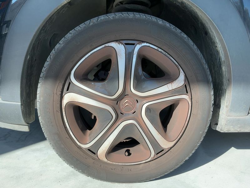 Citroen C3 1.2 PureTech Shine 2017 – снимка 3