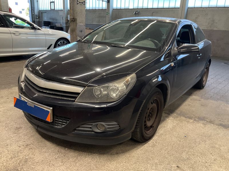 Opel Astra GTC 1.6 Edition 2009 – снимка 1