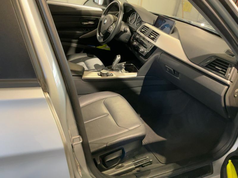 BMW 3er 320d xDrive 2016 – снимка 11