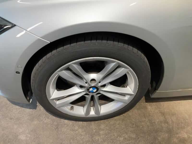 BMW 3er 320d xDrive 2016 – снимка 17