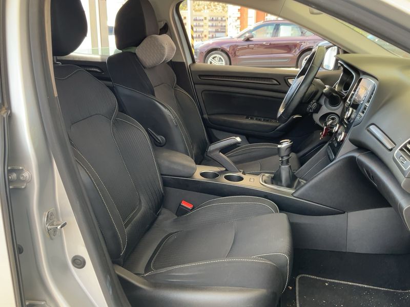Renault Megane 1.5 dCi Energy Intens 2016 – снимка 16