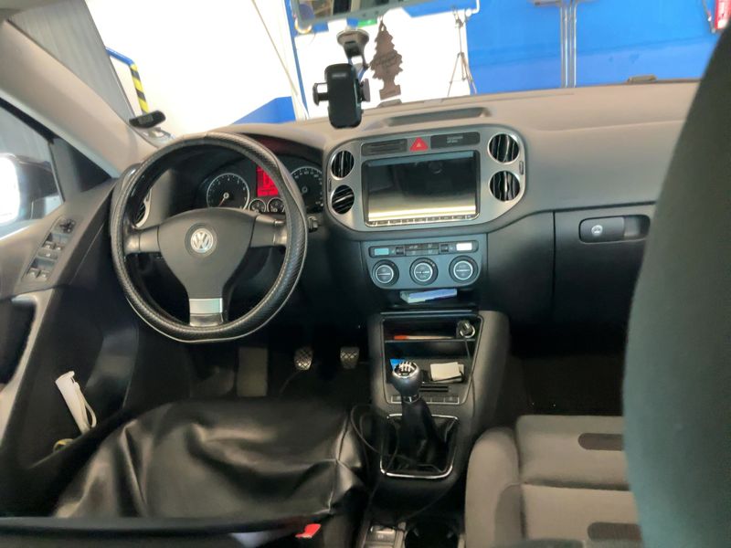 Volkswagen Tiguan 1.4 TSI Sport & Style 4Motion 2009 – снимка 17