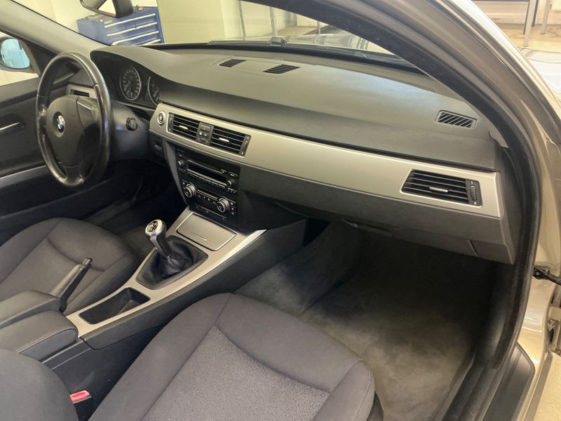 BMW 3er 330d 2007 – снимка 29