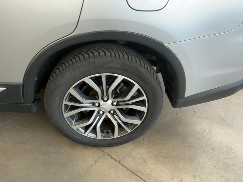 Mitsubishi Outlander 2.2 DI-D Motion 2WD 2019 – снимка 5
