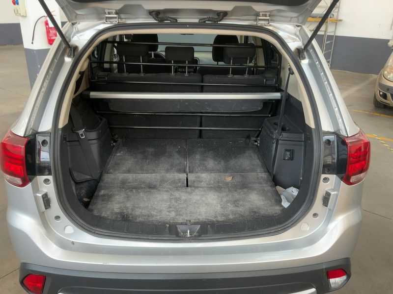 Mitsubishi Outlander 2.2 DI-D Motion 2WD 2019 – снимка 15