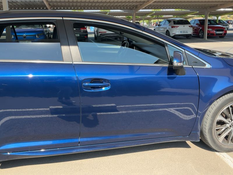 Toyota Avensis 2.0 D-4D Advance 2016 – снимка 10