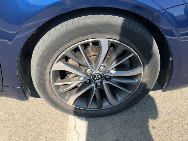 Toyota Avensis 2.0 D-4D Advance 2016 – снимка 11