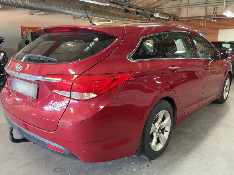 Hyundai i40 1.6 Comfort 2011 – снимка 8
