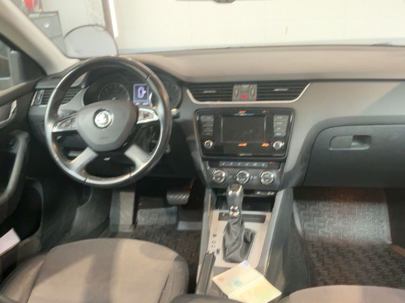 Skoda Octavia 2.0 TDI Elegance 2014 – снимка 17