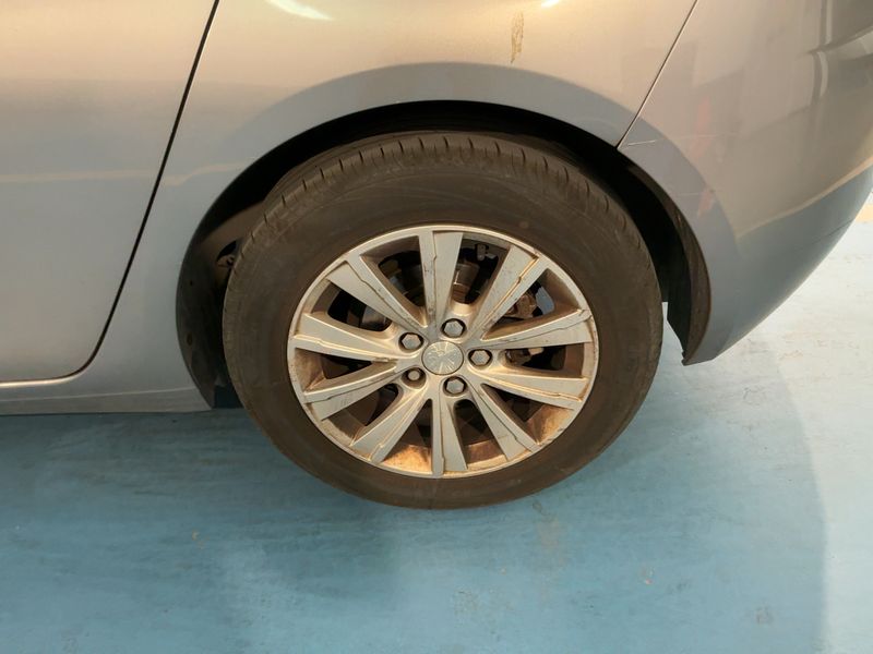 Peugeot 308 1.6 Blue-HDi Style 2016 – снимка 5