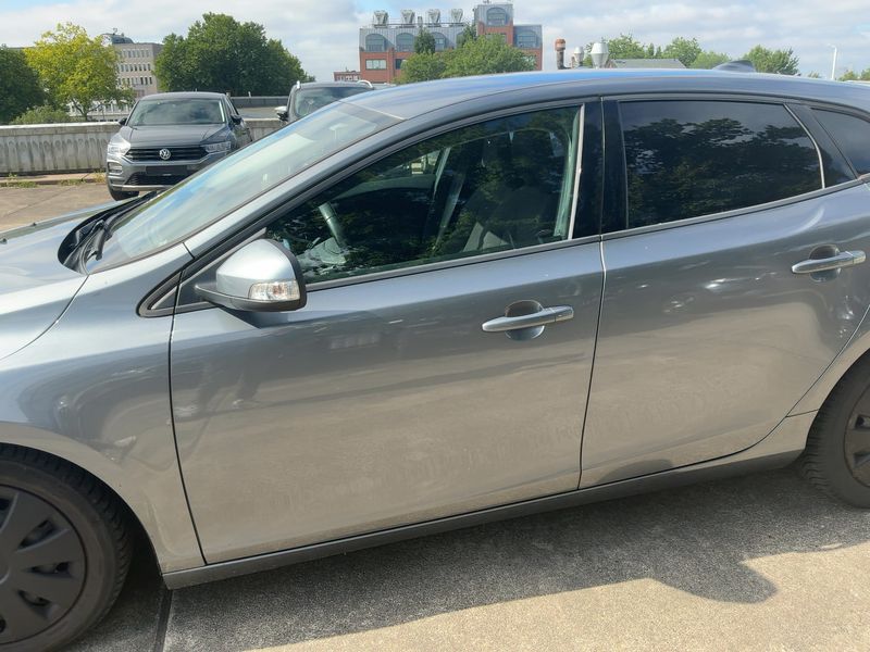 Volvo V40 2.0 D2 You! 2015 – снимка 4