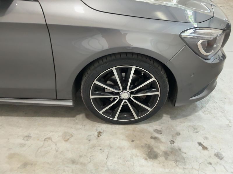 Mercedes-Benz CLA-Klasse CLA 200 Shooting Brake Urban 2015 – снимка 11