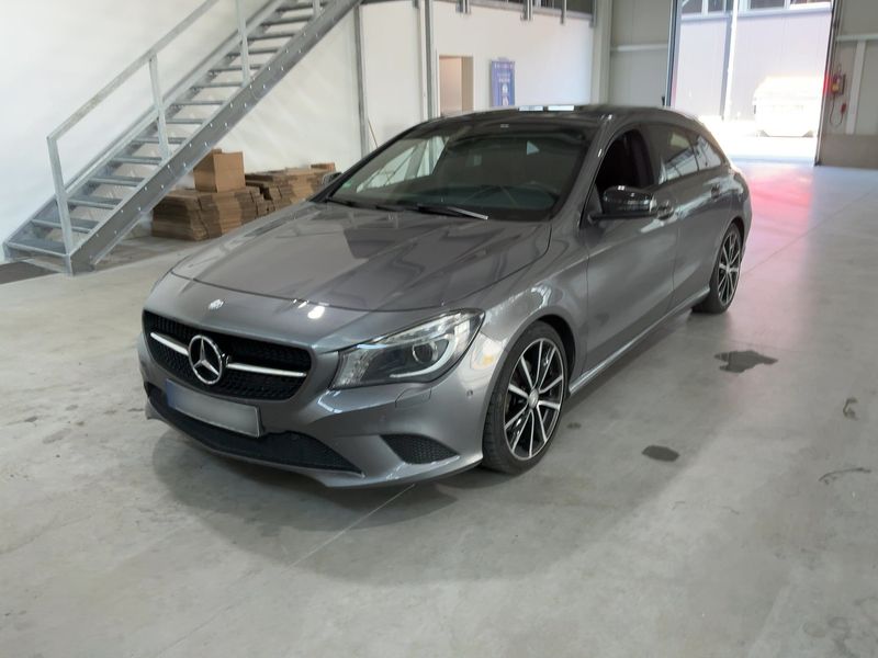 Mercedes-Benz CLA-Klasse CLA 200 Shooting Brake Urban 2015 – снимка 1
