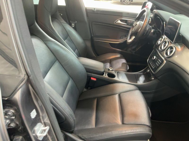 Mercedes-Benz CLA-Klasse CLA 200 Shooting Brake Urban 2015 – снимка 17
