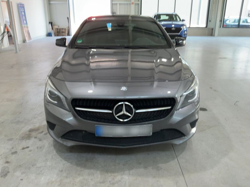 Mercedes-Benz CLA-Klasse CLA 200 Shooting Brake Urban 2015 – снимка 14