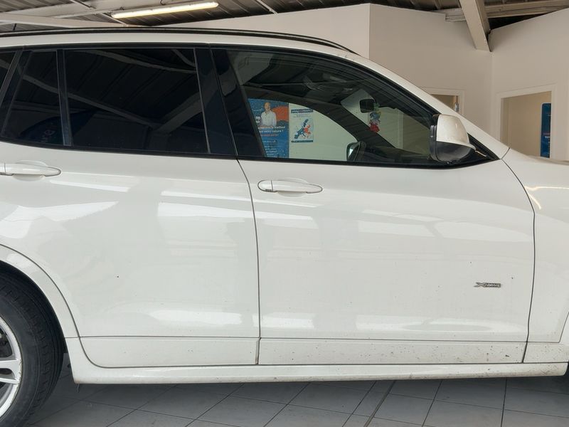 BMW X3 xDrive 20d Confort 2011 – снимка 10