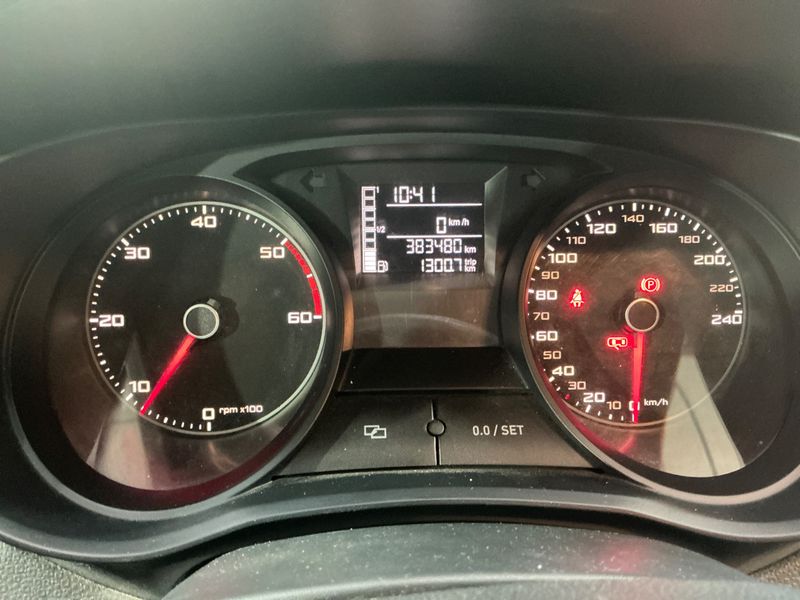 Seat Ibiza 1.6 TDI Stylance / Style 2013 – снимка 4
