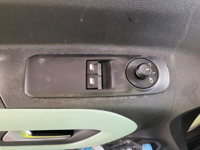 Citroen Berlingo 1.5 Blue-HDi Feel M 2018 – снимка 24