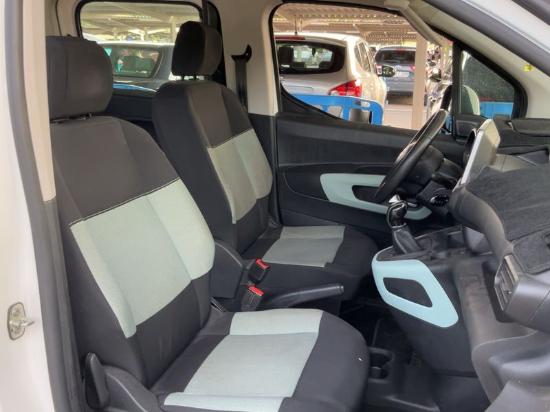 Citroen Berlingo 1.5 Blue-HDi Feel M 2018 – снимка 16