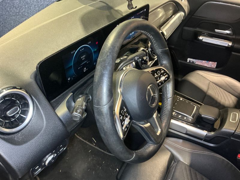 Mercedes-Benz GLB-Klasse GLB 200 d Progressive 2023 – снимка 30