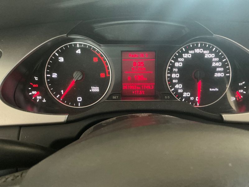 Audi A4 2.0 TDI 2011 – снимка 4