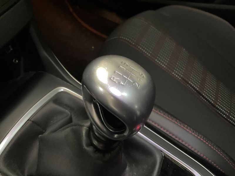 Peugeot 308 1.2 e-THP GT Line 2016 – снимка 24