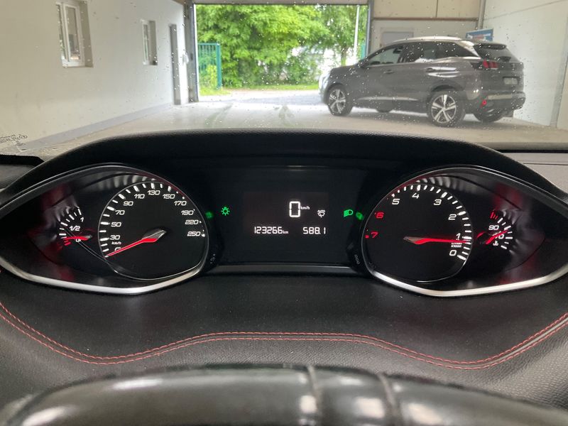 Peugeot 308 1.2 e-THP GT Line 2016 – снимка 18