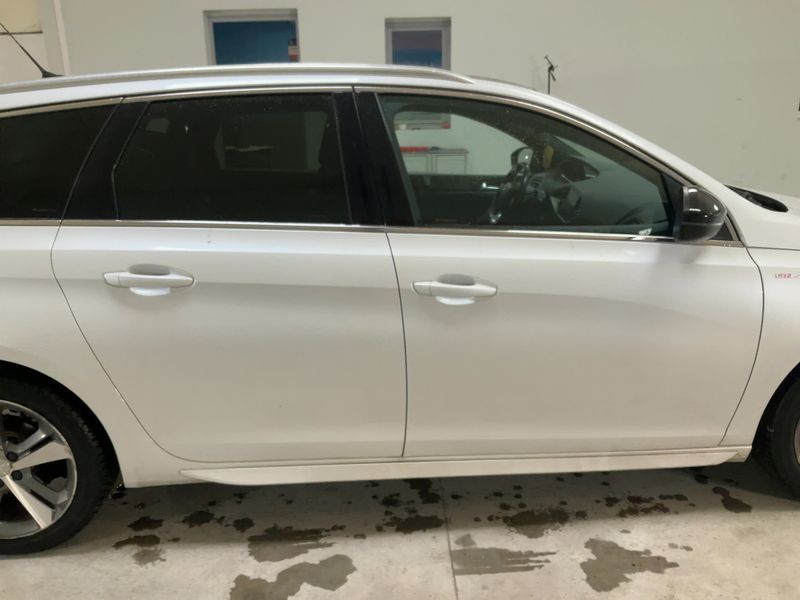 Peugeot 308 1.2 e-THP GT Line 2016 – снимка 10