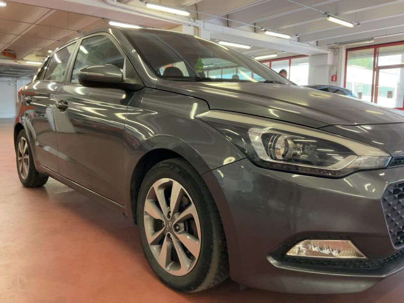Hyundai i20 1.1 CRDi Comfort 2016 – снимка 12