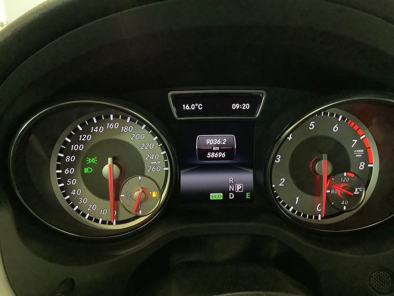 Mercedes-Benz GLA-Klasse GLA 250 4Matic Urban 2014 – снимка 18