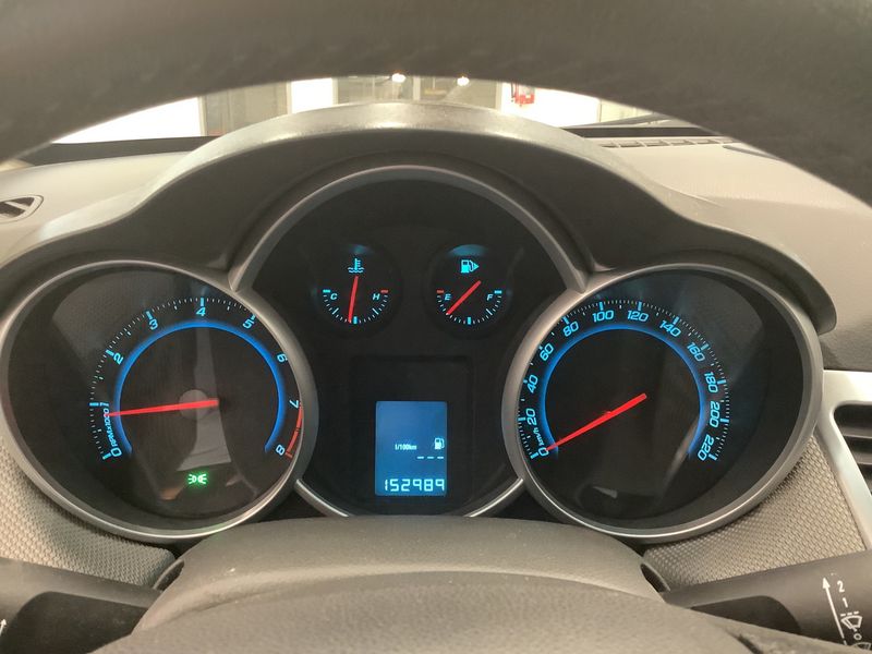 Chevrolet Cruze 1.6 LS 2010 – снимка 4