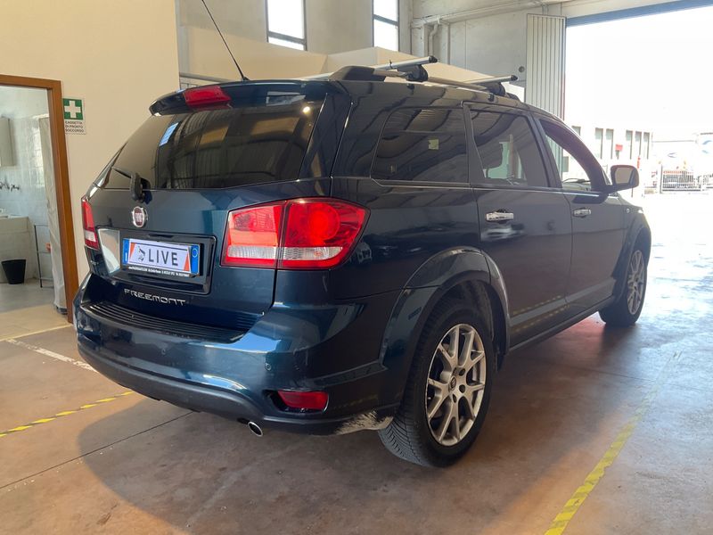 Fiat Freemont 2.0 Multijet Lounge 4WD 2013 – снимка 2