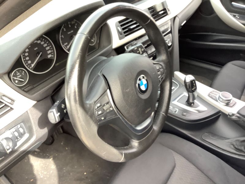 BMW 3er 318d Advantage 2018 – снимка 24