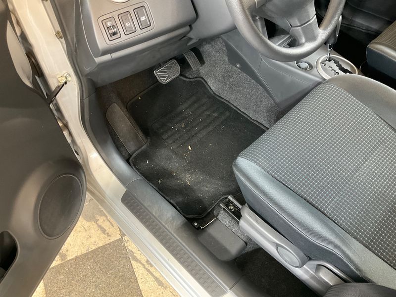 Suzuki Swift 1.5 Comfort 2006 – снимка 21