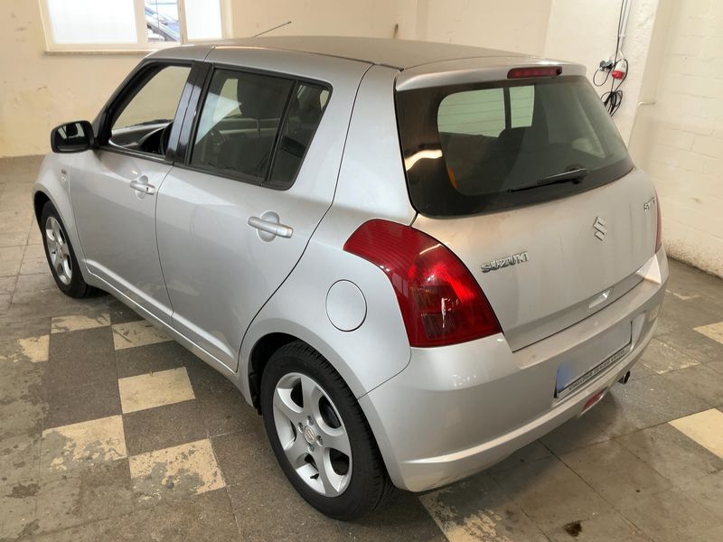 Suzuki Swift 1.5 Comfort 2006 – снимка 6