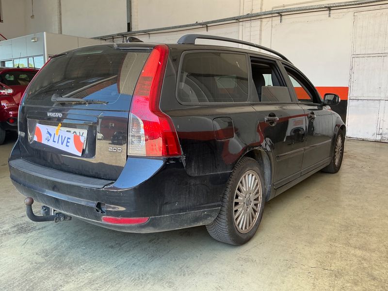 Volvo V50 2.0 D Momentum 2007 – снимка 2