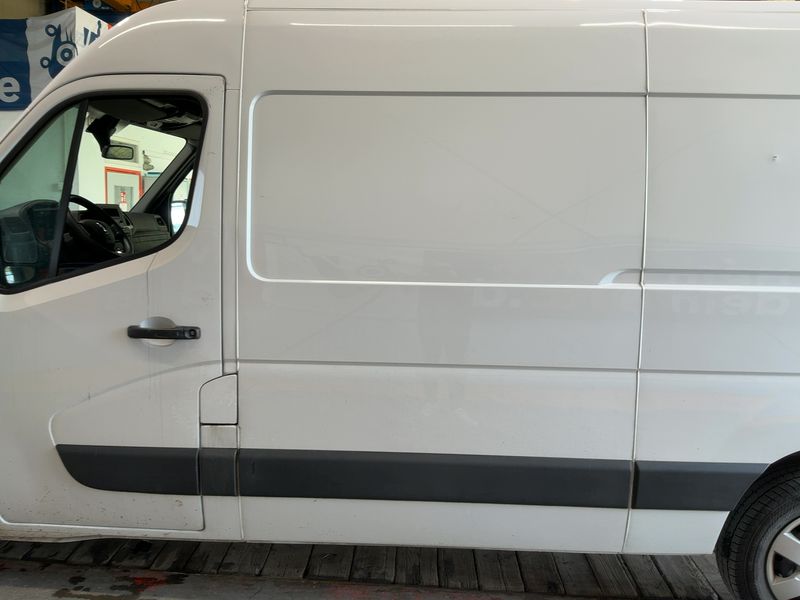 Renault Master 2.3 dCi Energy L2H2 HKa 3,5 Komfort 2024 – снимка 4